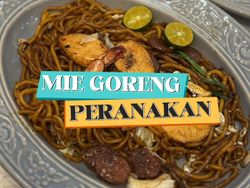 Video Lezatnya Nasi Berempah & Es Kacang ala Peranakan