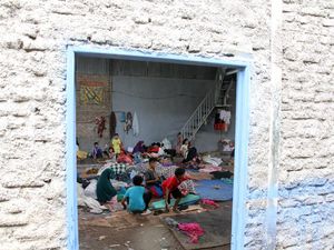 Gudang Jadi Pengungsian Warga Terdampak Banjir Bandang Tapanuli Selatan