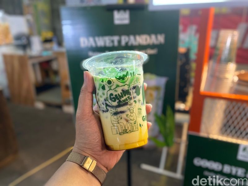 Jajanan Enak di Kuliner Pagi Malam Tebet Jajanan Enak di Kuliner Pagi Malam Tebet