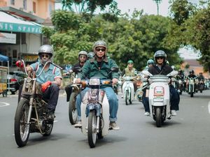 Cara komunitas roda dua klasik nikmatin Akhir pekan, riding ke IMHAX 2025!