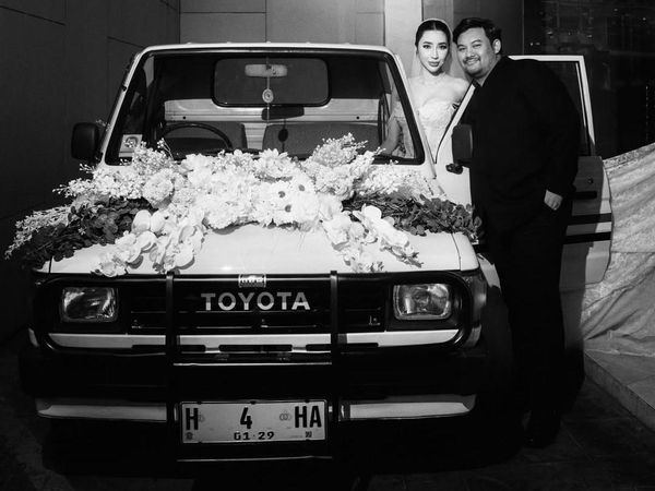 Kijang Pick Up Jadi Kado Nikah Evan Pratama ke Nadia Purwoko