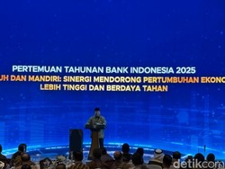 Prabowo Senang Materi Paparan Gubernur BI: Saya Minta Copy-nya