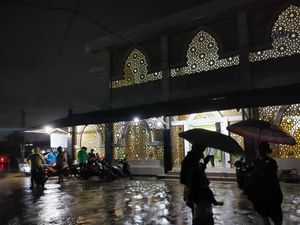 Banjir Parah di Padang, Warga: Sejak 20 Tahun Baru Ini Air Masuk ke Rumah