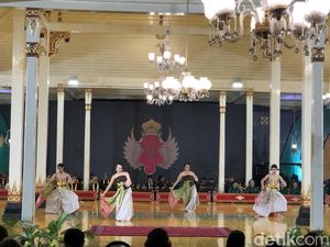 Melihat Pentas Perdana Lampah Jantra, Karya Tari Terbaru Raja Keraton Jogja