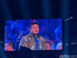 Video: Momen Purbaya-Teddy Disambut Riuh Tepuk Tangan dari Guru