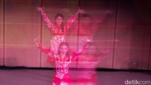 Pertunjukan Cerita Cinta Bunga Matahari dan Rembulan Hidupkan Kisah Rahwana dan Shinta