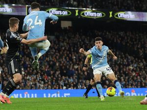 Man City Vs Leeds: Dramatis, Foden Menangkan City 3-2!