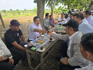 Momen Menteri Imipas Melipir ke Warung Mewah di Blora Bikin Rawuyan Kaget