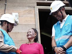 Puluhan Tahun Menanti, Ribuan Warga Murung Raya Kini Bisa Nikmati Listrik