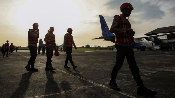 Polri Kirim Bantuan untuk Korban Bencana di Padang dan Sumut