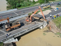 Jalan Tol Kualanamu Arah Medan yang Amblas Mulai Diperbaiki