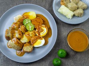 Ngiler! Ini 7 Makanan Kaki Lima Terenak di Indonesia Versi Terbaru 2025