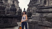 Liburan Acha Septriasa di Yogyakarta