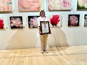 Baby Ahnan: Penulis, Aktivis, Pengusaha Kuliner, hingga Pelukis