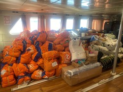 27 Ton Logistik Dikirim Via Laut ke Wilayah Tedampak Banjir-Longsor di Aceh