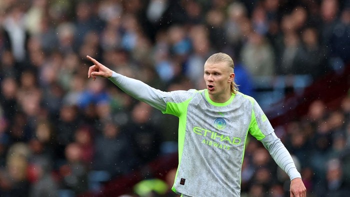FILE PHOTO: Soccer Football - Premier League - Aston Villa v Manchester City - Villa Park, Birmingham, Britain - October 26, 2025 Manchester City's Erling Haaland reacts REUTERS/Hannah Mckay EDITORIAL USE ONLY. NO USE WITH UNAUTHORIZED AUDIO, VIDEO, DATA, FIXTURE LISTS, CLUB/LEAGUE LOGOS OR 'LIVE' SERVICES. ONLINE IN-MATCH USE LIMITED TO 120 IMAGES, NO VIDEO EMULATION. NO USE IN BETTING, GAMES OR SINGLE CLUB/LEAGUE/PLAYER PUBLICATIONS. PLEASE CONTACT YOUR ACCOUNT REPRESENTATIVE FOR FURTHER DETAILS../File Photo