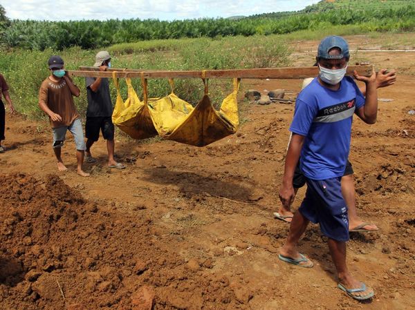 Jenazah Korban Longsor Tapanuli Selatan Dimakamkan