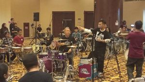 Main Drum Bareng Vol. 2: Puluhan Drummer, Ribuan Beat