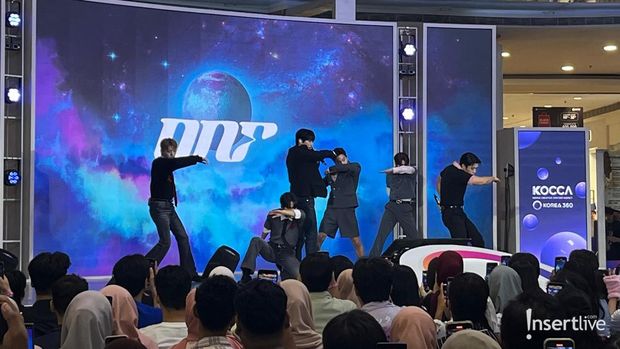 ONF di Acara Anniversary Ke-3 KOREA 360