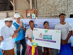 HLN Ke-80, PLN Sambung Gratis Listrik Rumah Warga Pra Sejahtera di Bali