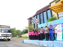 Polda Riau Kirim 6 Truk Bantuan Misi Kemanusiaan di Aceh-Sumut-Sumbar