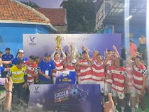 Legenda Sepakbola Indonesia Tampil di Old Stars Soccer Tournament