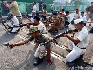 Teatrikal Pertempuran Batas Kota Surabaya