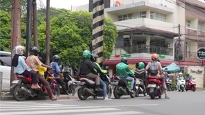 Pemotor Lawan Arah Ditegur Polisi Ngeyel, Malah Marah-marah