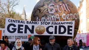 Aktor Liam Cunningham Ikut Aksi Solidaritas Palestina di Dublin