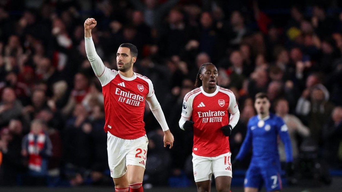 Arsenal lanjutkan catatan tak terkalahkan di Stamford Bridge. (REUTERS/David Klein)