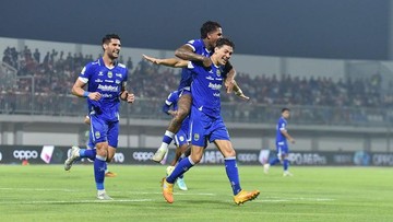 Persib Tak Bisa Diperkuat 2 Pemain saat Dijamu PSM