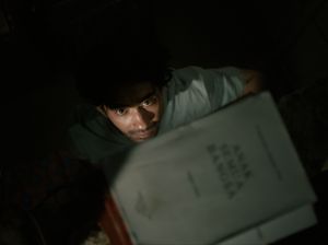 Laut Bercerita Debut Jadi Film Panjang, Diproduksi Pal 8 Pictures