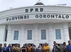 Video: Kades di Gorontalo Gelar Demo Protes Regulasi Dana Desa