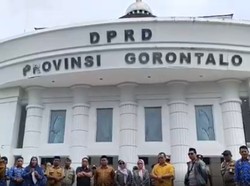 Video: Kades di Gorontalo Gelar Demo Protes Regulasi Dana Desa