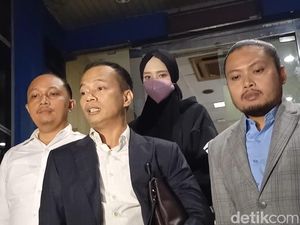 Tak Lagi Sepaham, Tim Kuasa Hukum Inara Rusli Mundur