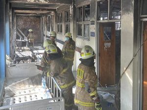 Kebakaran Gudang Logistik RS Pengayoman Jaktim Diduga gegara Korsleting