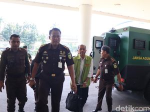 Video: Purnawirawan Tersangka Kasus Satelit Kemhan Ngaku Diperintah Atasan