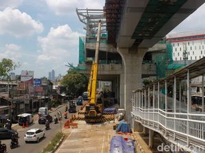 Konstruksi LRT 1B Terus Digenjot, Rawamangun-Manggarai Kian Terhubung