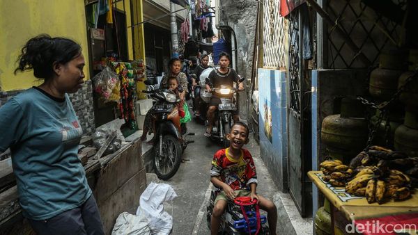 Mengintip Gang Venus Tambora yang Tak Lagi Gelap