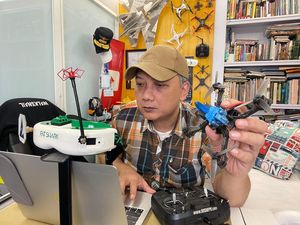 Ngalam Mbois: Drone AI Made in Malang, Bisa Kenali Objek-Bergerak Cerdas