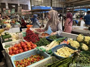 Harga Cabai hingga Ayam Potong di Palembang Merangkak Naik