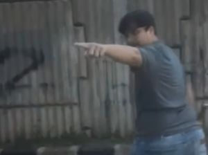 Ketemu Sopir Arogan Kayak Karimun Acungkan Pedang, Lawan atau Cuekin?