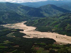 Netizen Pakai Google Earth Ungkap Hutan Gundul & Tambang Ilegal Bikin Banjir