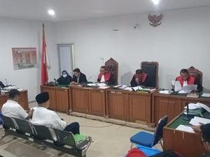 Kuasa Hukum Minta Dakwaan Jaksa Terhadap Alex Noerdin Dibatalkan