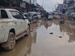Dilanda Banjir dan Longsor, Aceh Tamiang Butuh Bantuan Logistik-Listrik