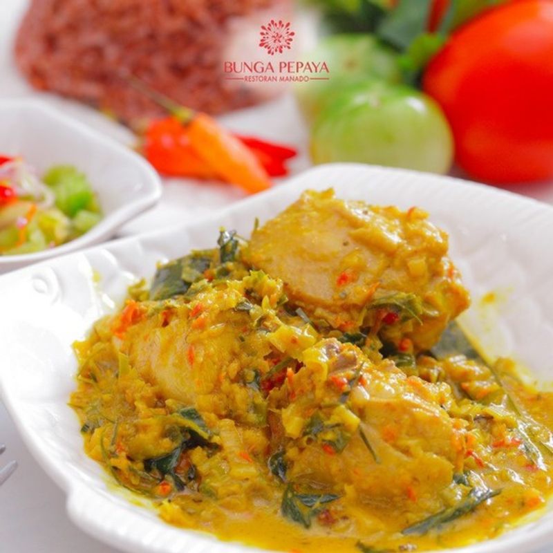 Rekomendasi tempat makan ayam woku