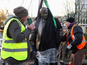 Berlin Heboh, Patung Walter Lubcke Dipasang Aktivis di Depan Kantor CDU