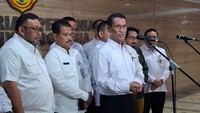 Kementan Kirim Bantuan Beras hingga Minyak Goreng buat Korban Bencana Sumatera