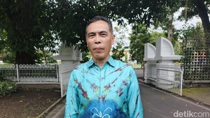 Pemprov NTB Tanggapi Kiriman Karangan Bunga 518 Honorer yang Kecewa