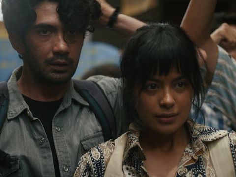 Laut Bercerita Reza Rahadian dan Eva Celia dalam Laut Bercerita dari Yosep Anggi Noen